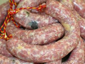 Botifarra crua  amb ceps i foie